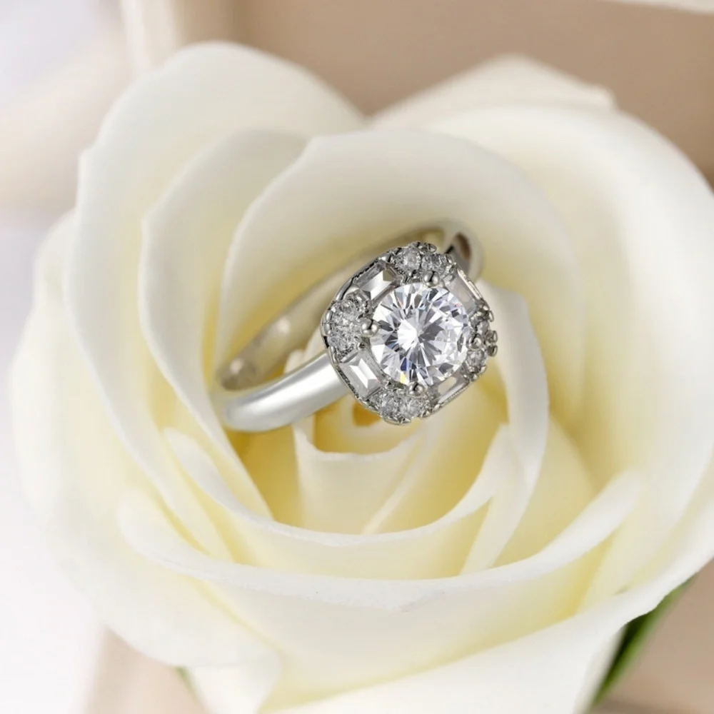 *BEXLEY* Silver x Zircon Fashion Ring Size 8